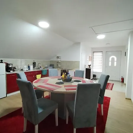 Sanlej Appartement Tuzla